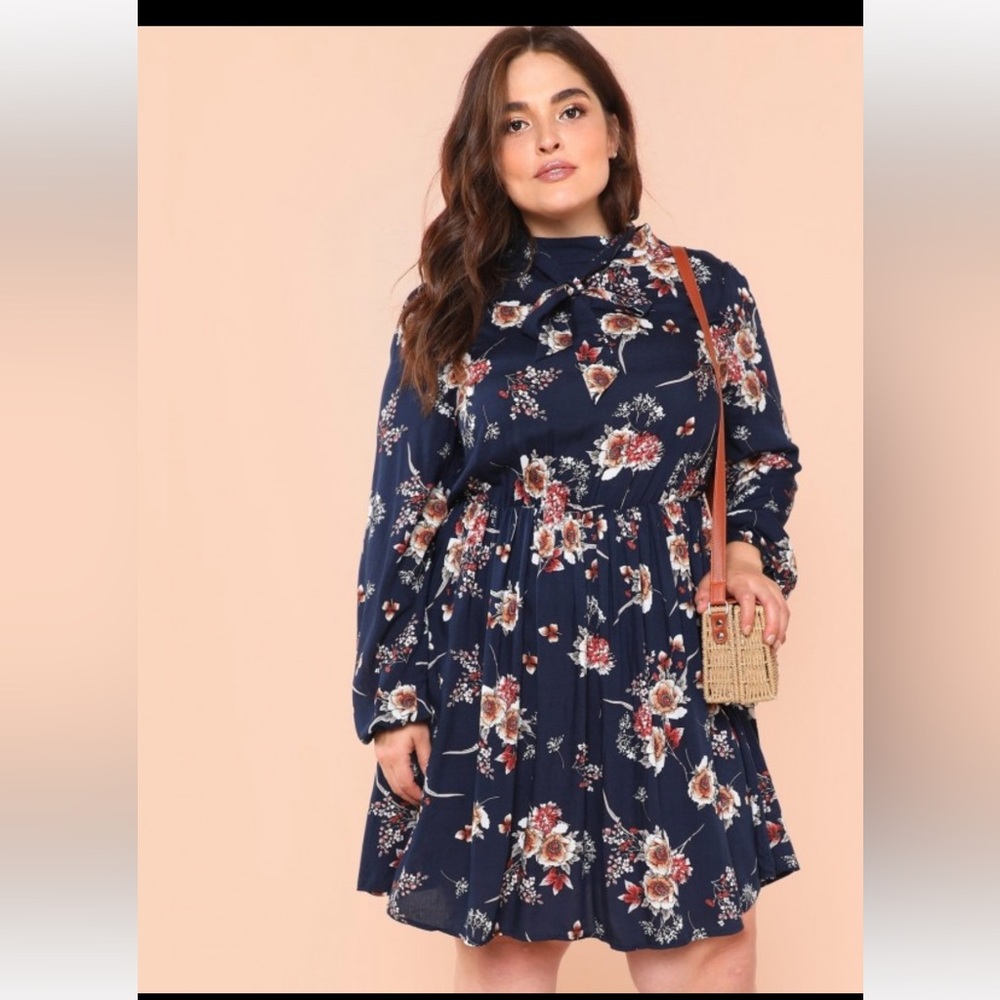 SHEIN Navy Floral Long Sleeve Skater Dress